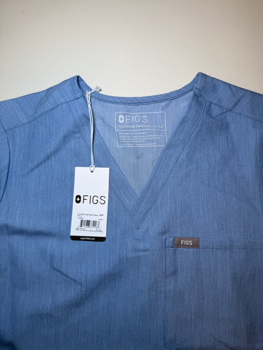 FIGS New Heather Indigo Scrub Set - Picture 3 of 11